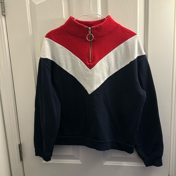 Divided H&M Cropped Half Zip - Picture 1 of 3